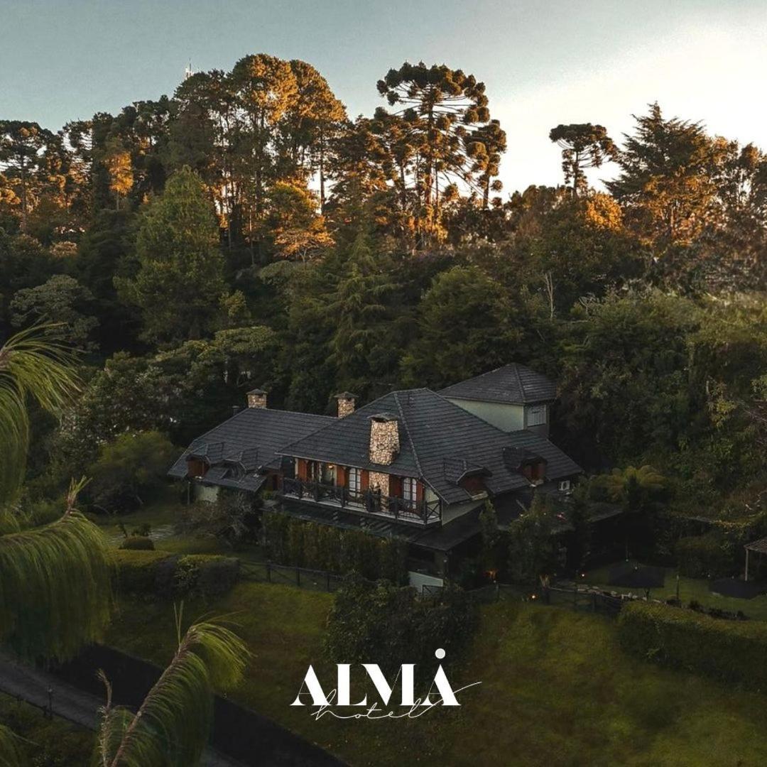 Alma Hotel Campos do Jordão エクステリア 写真